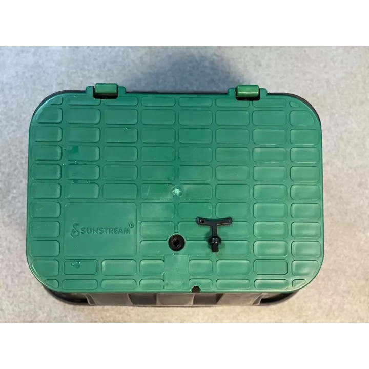 Szelepakna standard zárható tetővel