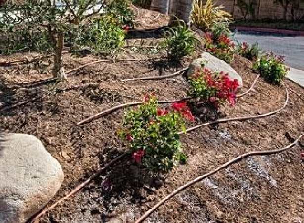 PC csepegtető cső Dynomac PC DN20mm 20cm, 2 l/h, 100 m nyomás kompenzált (föld alá is fektethető)